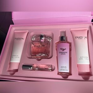 Diamond Forever Pink Fragrance Gift Set